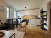 En location Appartement 5 pièces 77 m