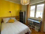 En location Appartement 5 pièces 80 m