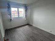 En location Appartement 5 pièces 83 m