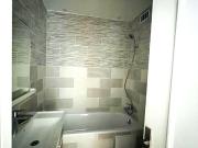 En location Appartement 5 pièces 91 m