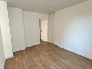 En location Appartement 6 pièces 116 m