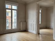 En location Appartement 6 pièces 156 m
