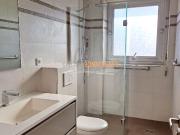 En location Appartement 7 pièces 151 m
