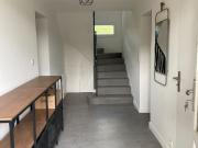 En location Appartement 8 pièces 12 m