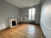 En location Maison 10 pièces 189 m