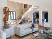 En location Maison 12 pièces 600 m