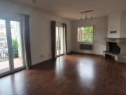 En location Maison 3 pièces 94 m
