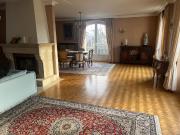 En location Maison 5 pièces 200 m