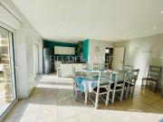 En location Maison 6 pièces 138 m
