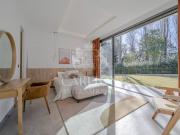 En location Maison 6 pièces 400 m