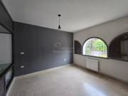 En location Maison 6 pièces 800 m