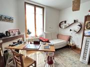 En location Maison 7 pièces 212 m
