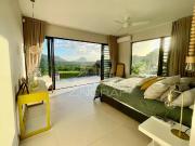 En location Maison 7 pièces 490 m