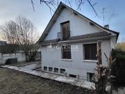 En location Maison 8 pièces 172 m