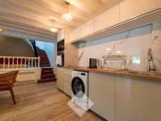 En location Maison 8 pièces 220 m