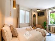 En location Maison 8 pièces 220 m