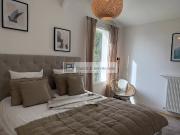 En location Maison 8 pièces 245 m