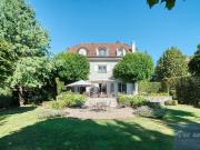 En location Maison 9 pièces