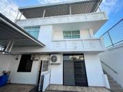 En Manta Se Alquila Departmento de 3 Dormitorios. Sector...