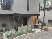 EN MEDIO DEL BOSQUE EN AVANDARO, SE VENDA CASA