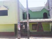 En Oferta Casa de 3 pisos frente a la Panamericana Norte...