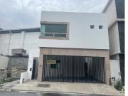 En Privada Casa en Renta Cumbres Elite