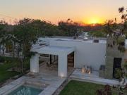 ? ? ? ? EN PRIVADA CON EXTENSO TERRENO