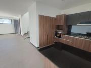 En privado cerca hospital Angeles. REC ABAJO. PERSIANAS,...