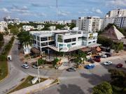 En Remta Locales en Plaza Av. Kabah