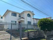 EN RENTA AMPLIA CASA DENTRO DE URBANIZACIÓN SAN IGNACIO...