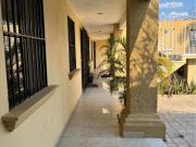 En renta bonito departamento totalmente amueblado,...