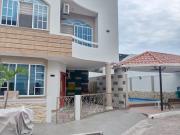 EN RENTA CASA AMOBLADA EN MACHALA, URB. PRIVADA