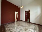 En RENTA Casa colonial remodelada en Centro Historico...