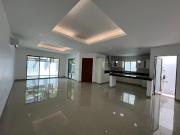 en renta casa de dos niveles en residencial cumbres