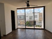 EN RENTA CASA EN ARBOLADA