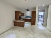 EN RENTA CASA EN ARBOLADA RESIDENCIAL