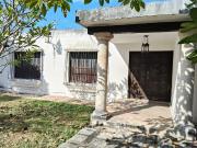 En Renta, Casa en esquina en Av. José Diaz Bolio C. 21...