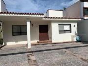 En Renta Casa en JURICA de UNA PLANTA, Hermosa, Terreno...