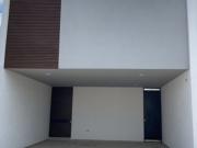 EN RENTA CASA EQUIPADA COL SANTA RITA CHOLUL, MERIDA