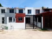 En renta casa sin muebles de 4 habitaciones en Sendero...