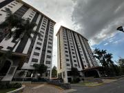 En renta departamento en Torres del Country, Jardines...