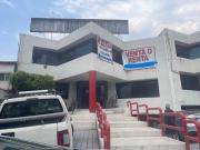 En RENTA edificio sobre avenida comercial en Cuernavaca,...