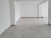 EN RENTA LOCAL COMERCIAL CUMBAYA $1.700 2 PISOS....