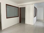 EN RENTA OFICINA DE 120 MTS. INMEJORABLE UBICACION EN...