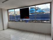 En renta oficinas, bodegas sector sur villa flora