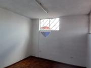 En renta oficinas, bodegas sur quito villa flora