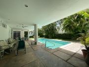 EN RENTA RESIDENCIA EN BOSQUES DE CAMPECHE