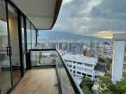 En renta suite full amoblada y con balcón. Sector Bellavista