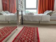 En suite room in 3bed/2ba flat w Gym. Canary Wharf