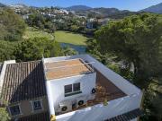 En una exclusiva comunidad de 14 casas adosadas, situada...